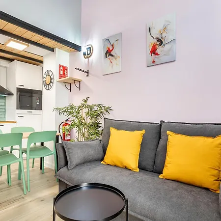 Marie Curie Flats, Lovely Loft *